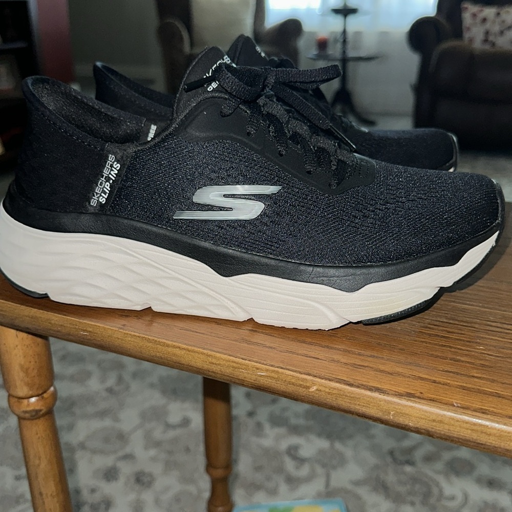 Skechers Black and White Athletic Shoes with Knit Fabric